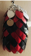 Load image into Gallery viewer, Scalemaille and Chainmaille Pouch / Scalemail and chainmail Dice Bag