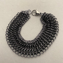 Load image into Gallery viewer, Mini Gwenny (Narrow Guenevere) Chainmaille Bracelet