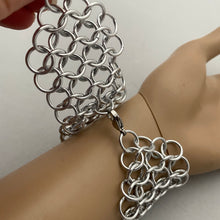 Load image into Gallery viewer, Lancelot Wide Chainmaille Bracelet