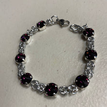 Load image into Gallery viewer, Chainmaille Crystal Bracelet