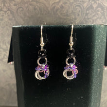 Load image into Gallery viewer, Tiny Snowmen Chainmaille Earrings