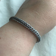Load image into Gallery viewer, Dainty Chainmaille Bracelet
