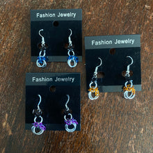 Load image into Gallery viewer, Tiny Snowmen Chainmaille Earrings