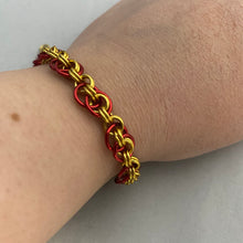 Load image into Gallery viewer, Chainfinity Chainmaille Bracelet