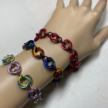 Load image into Gallery viewer, Love Knot Chainmaille Bracelet