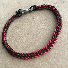 Load image into Gallery viewer, Dainty Chainmaille Bracelet