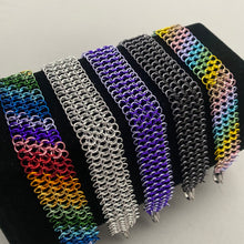 Load image into Gallery viewer, Mini Gwenny (Narrow Guenevere) Chainmaille Bracelet