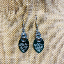 Load image into Gallery viewer, Celtic Scale Earrings