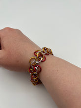 Load image into Gallery viewer, Shaggy Chainmaille Bracelet
